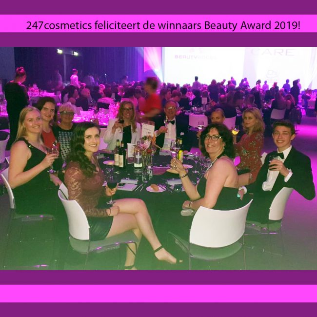 Gefeliciteerd Winnaars Beauty Award! 247 COSMETICS