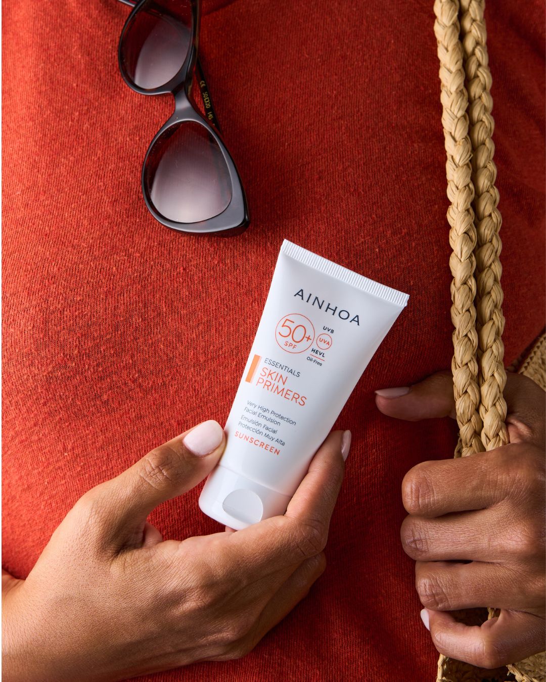 Bescherming die met je meegaat. De Very High Protection Facial Emulsion SPF50